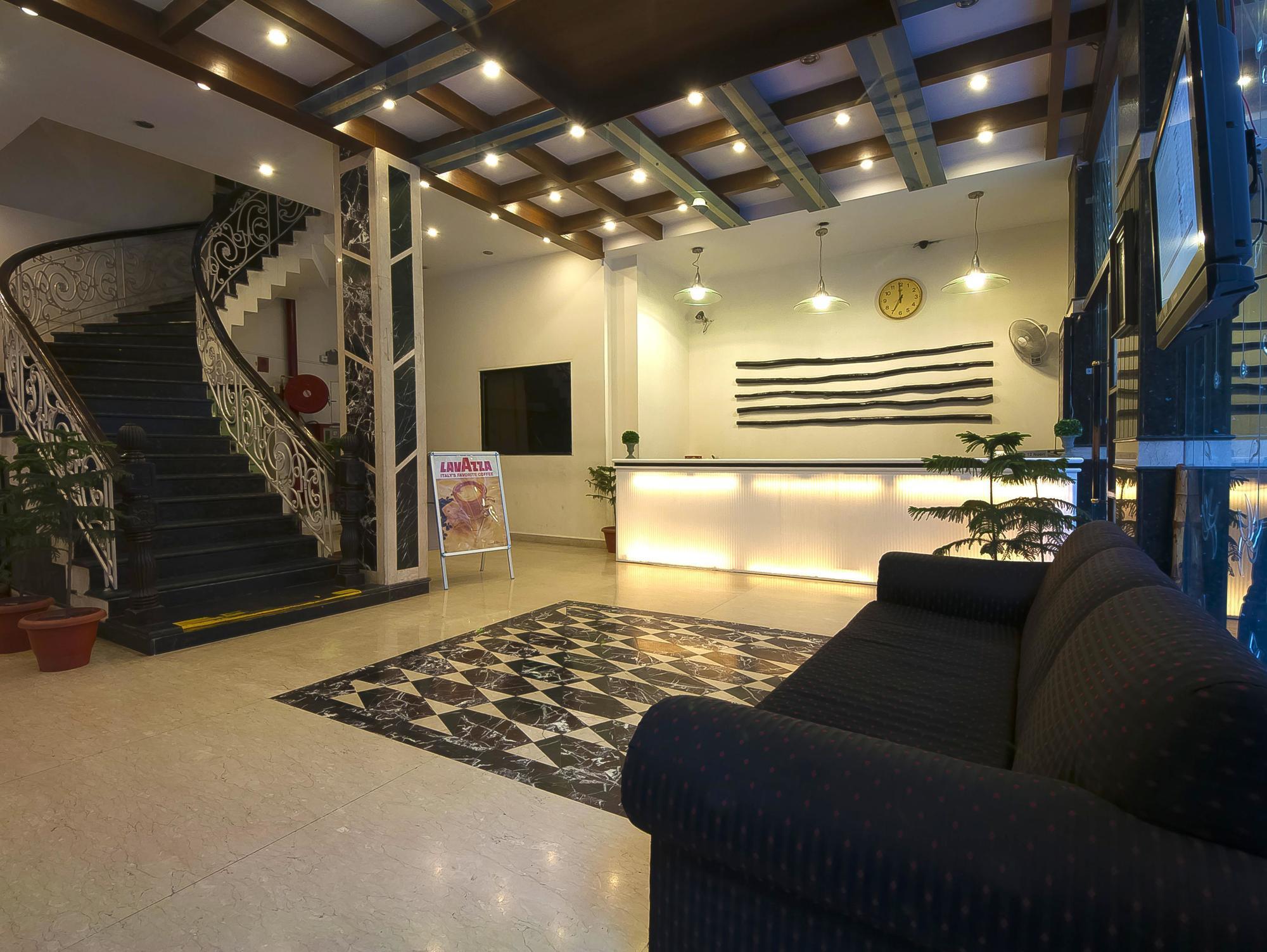 Hotel Maya 'New Delhi' Luaran gambar