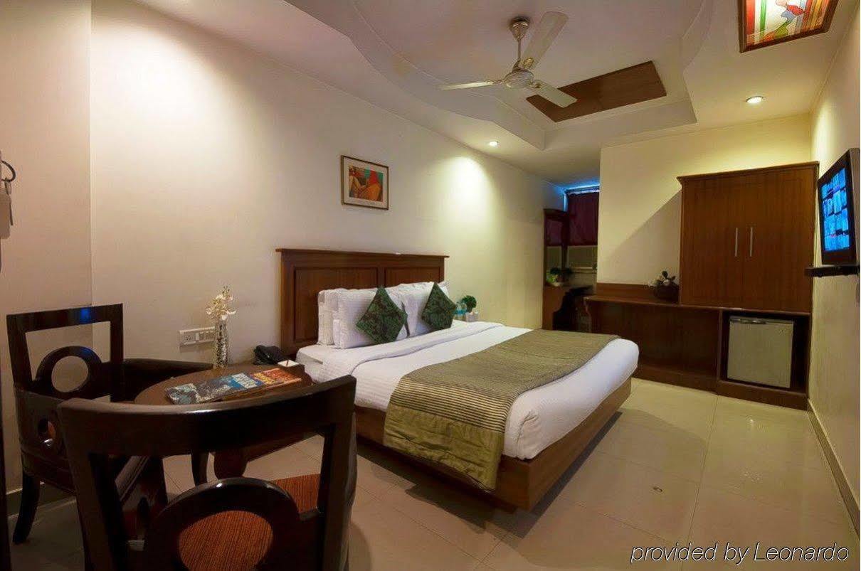 Hotel Maya 'New Delhi' Luaran gambar