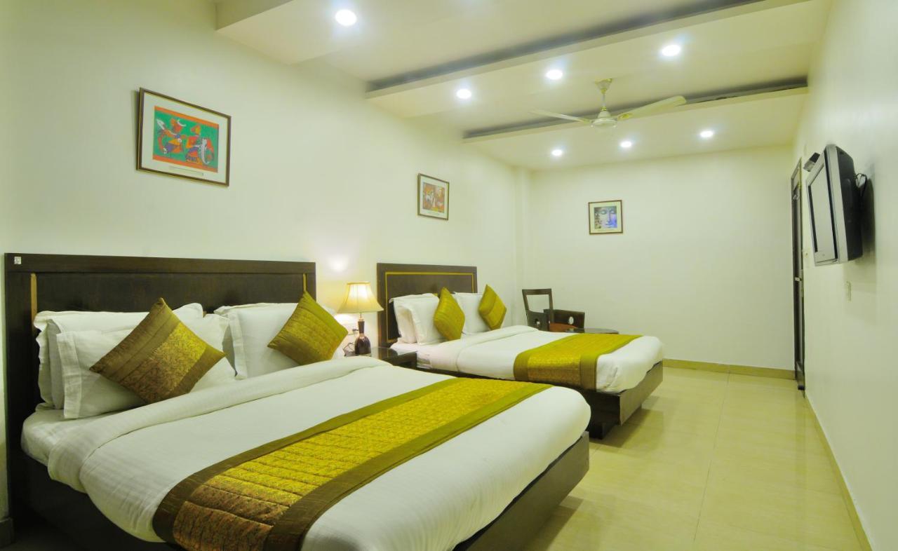 Hotel Maya 'New Delhi' Luaran gambar