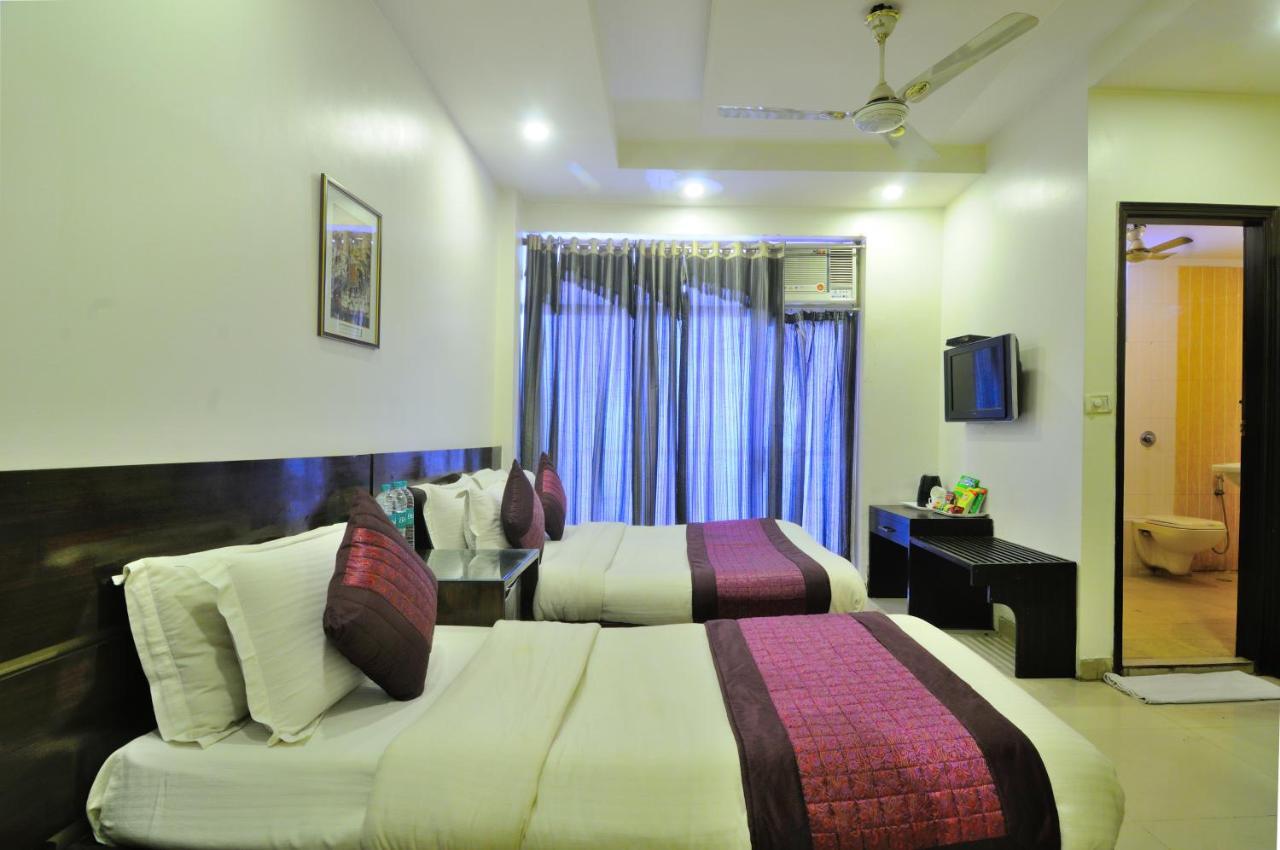 Hotel Maya 'New Delhi' Luaran gambar